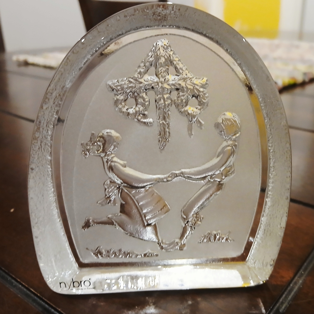 Vintage Swedish Nybro Summer Dance Glass Paperweight